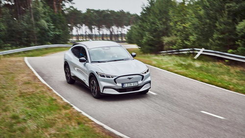 对多工厂进行投资 福特加速北美纯电动化